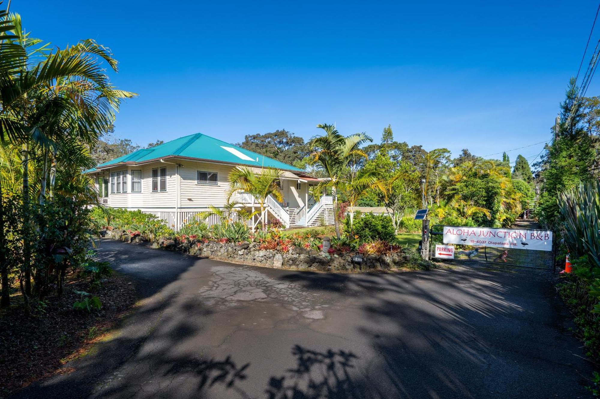 Aloha Junction Bed And Breakfast -Minutes Away From Hawaii Volcanoes National Park Exteriör bild